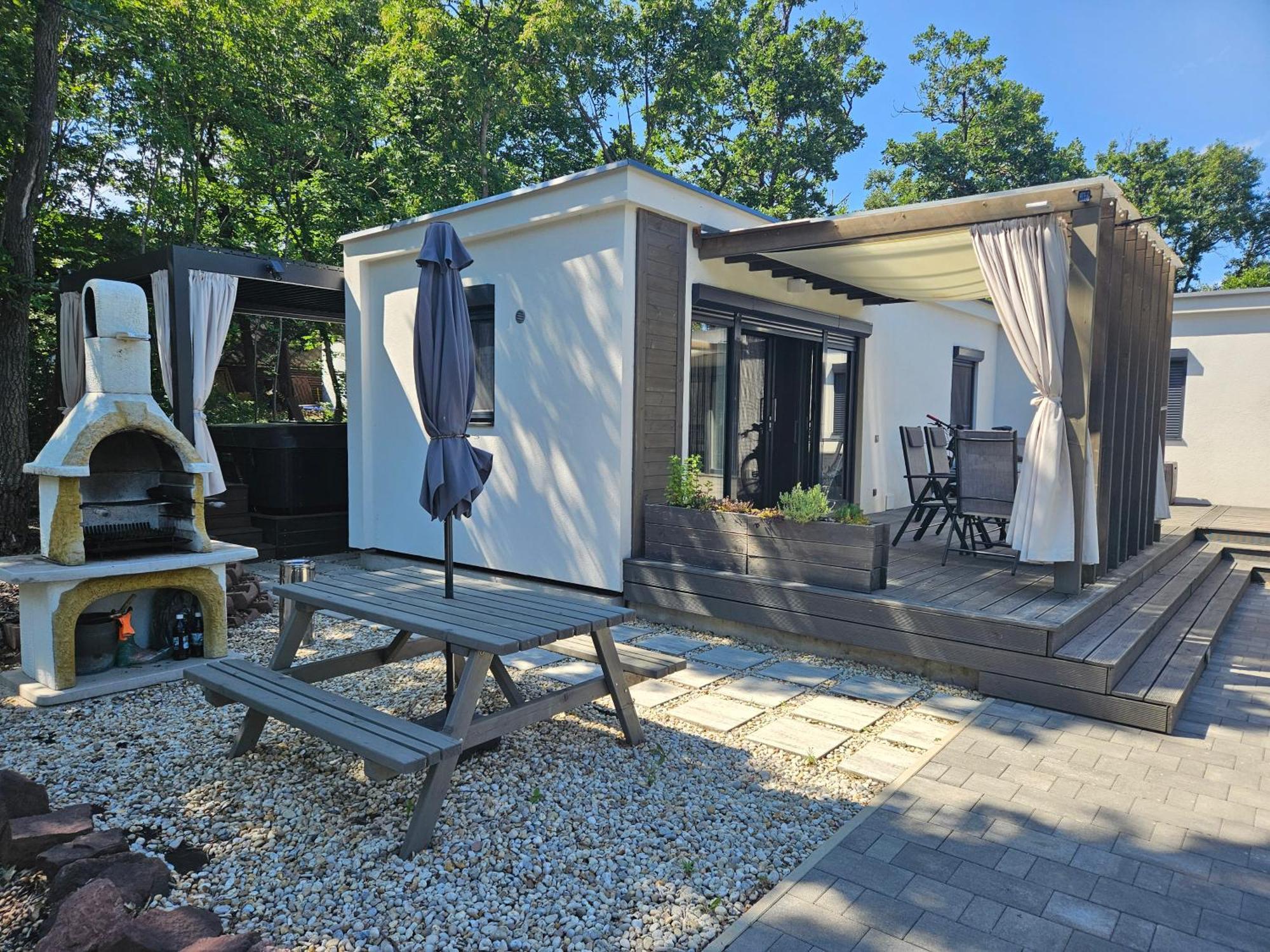 Árnyas vendégházak Balatonalmádi Exterior foto